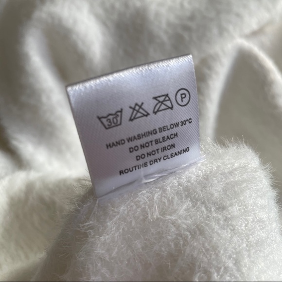 Cozy, fuzzy lounge set - Picture 9 of 9